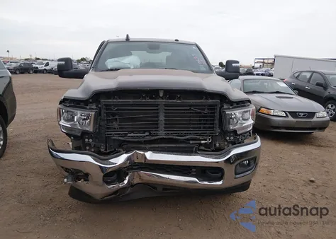 2024 Ram 2500 Big Horn 4X4 6'4 Box z USA, uszkodzony, nr VIN 3C6UR5DL8RG336293